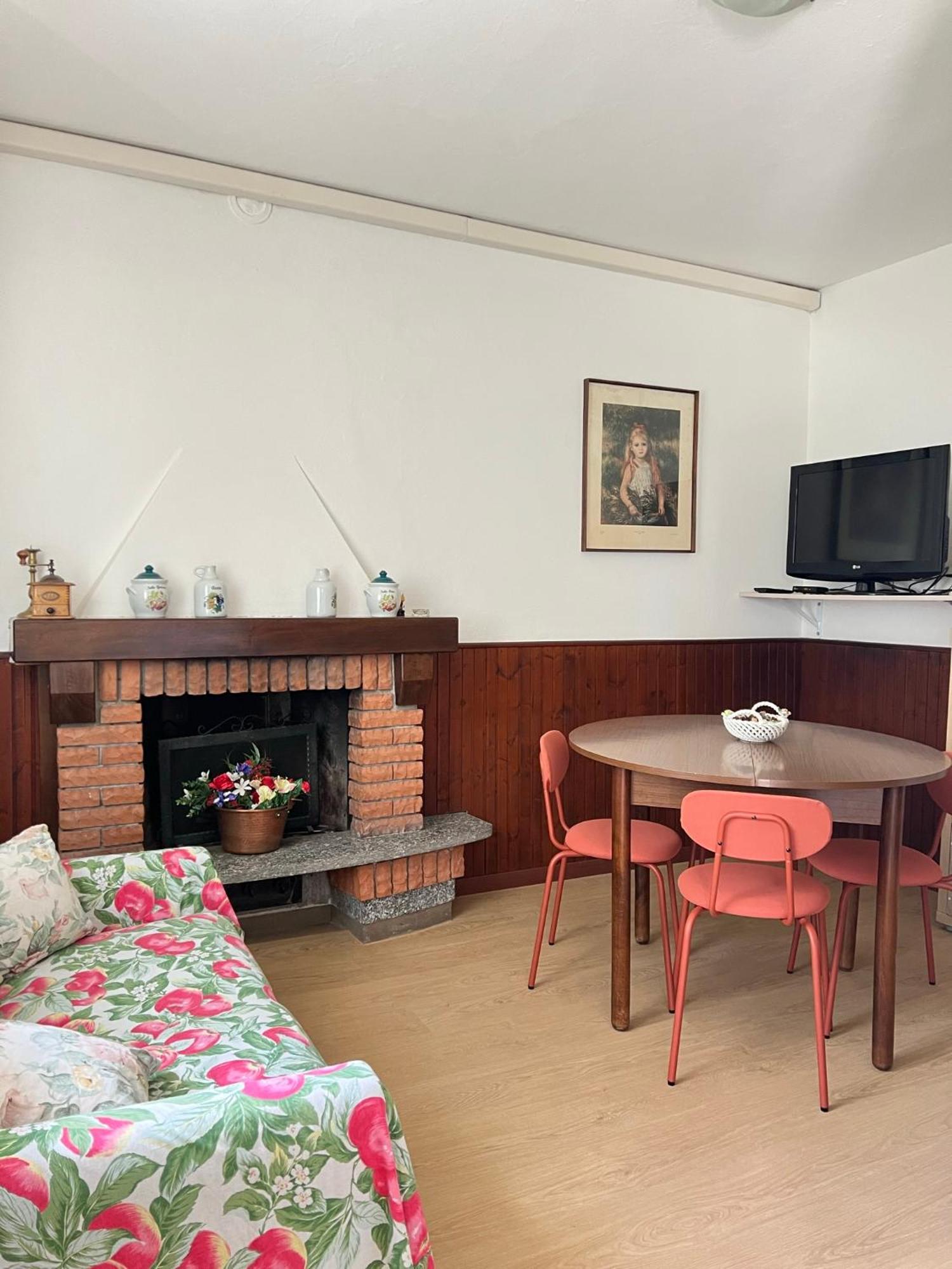 Lanzo D'Intelvi “La Marinella” Apartman Kültér fotó